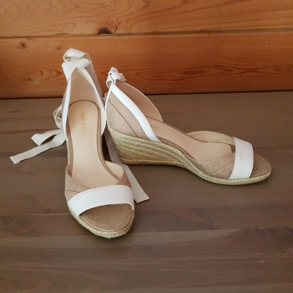 Nine West Jaxel Fabric Wedge Sandal Size 9